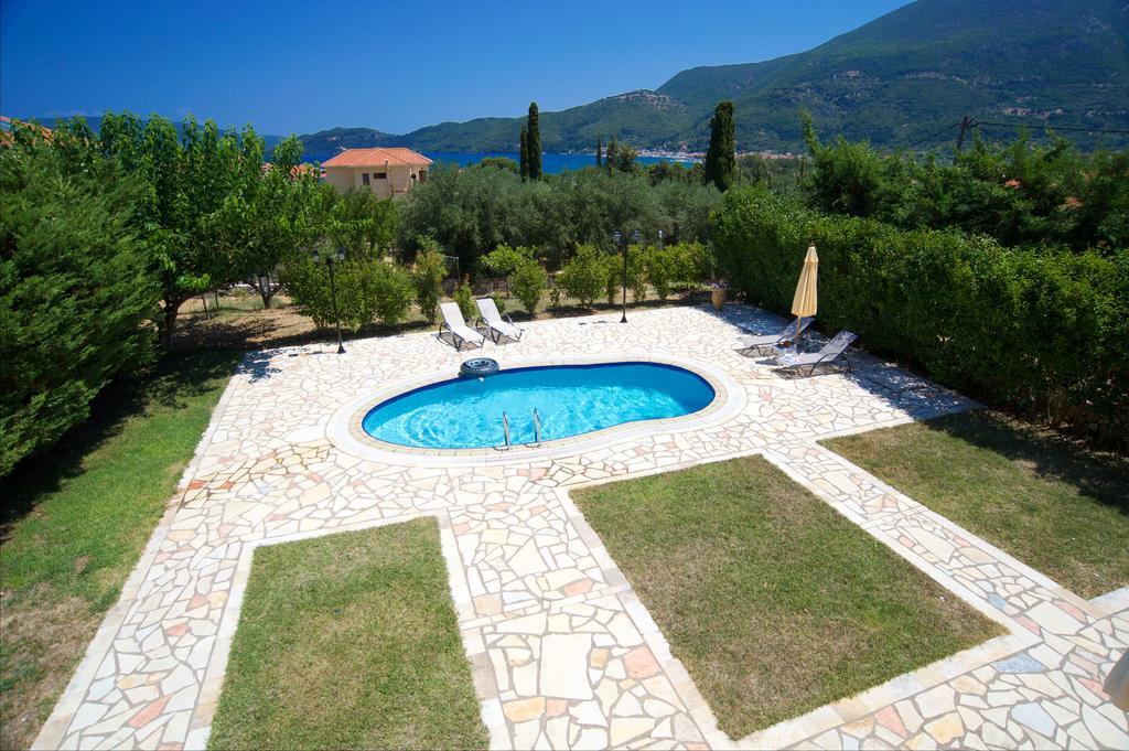 Iliachtides Villas Karavomylos Exteriör bild