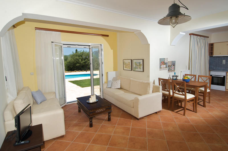 Iliachtides Villas Karavomylos Exteriör bild