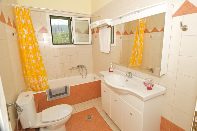 Iliachtides Villas Karavomylos Rum bild